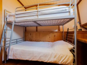 Stapelbed authentiek schip - Belvilla Zandmeren Kerkdriel