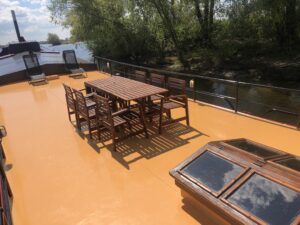 dek/ terras Belvilla Schip Kerkdriel